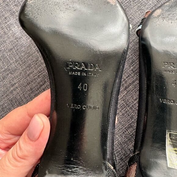 Prada Blue, Black, and Brown Grosgrain Striped Ankle Strap Heels with Bow Sz 40 - Picture 8 of 16